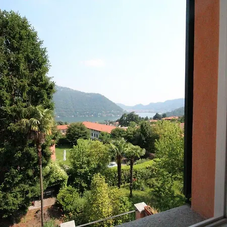 Botanic Garden Villa *