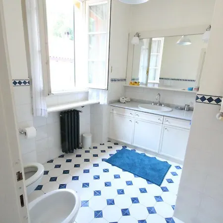 Botanic Garden Villa *